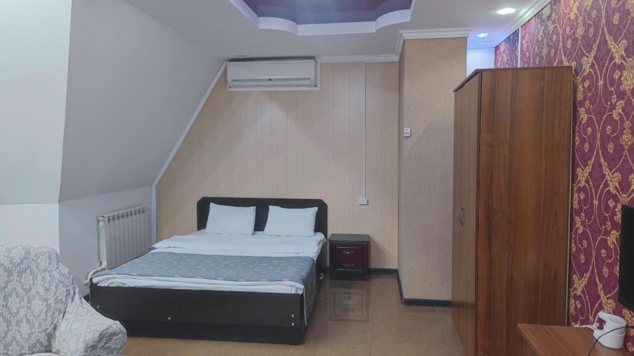 Bishkek Villa Hotel Экстерьер фото
