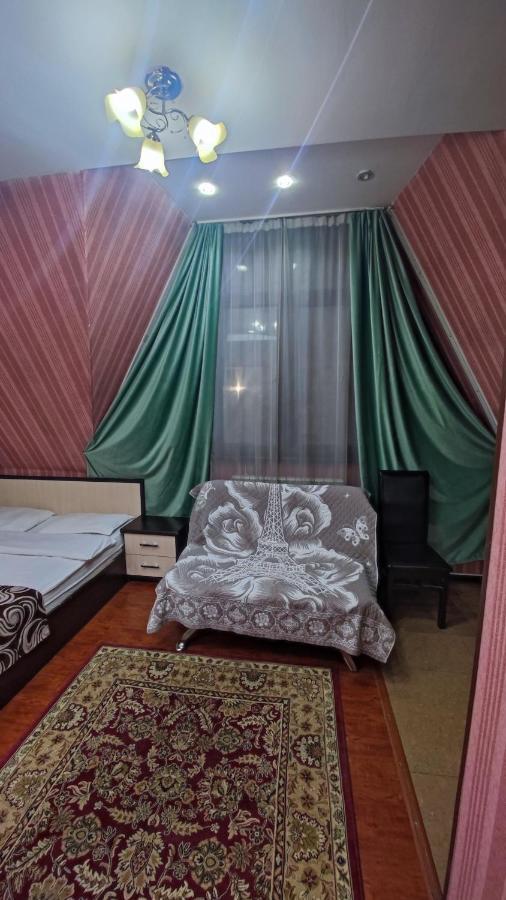 Bishkek Villa Hotel Экстерьер фото